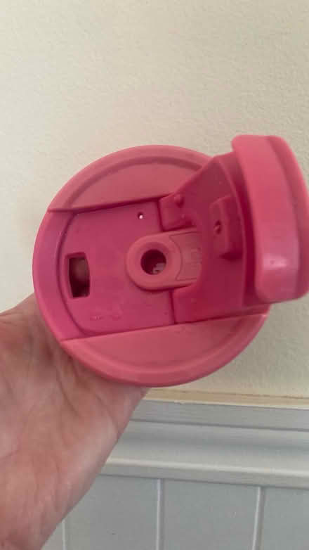 Photo of free 40 oz Travel Mug (Ypsilanti Township) #1