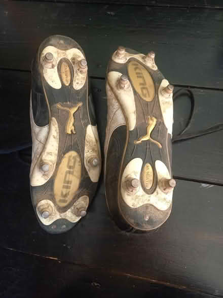 Photo of free Football boots (SE9) #2