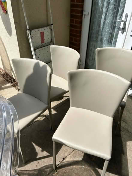 Photo of free 4 x fishpools dining chairs (Harrow HA3) #1
