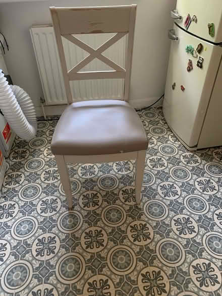 Photo of free 1 cream / mocha chair (Worcester Park KT4) #1