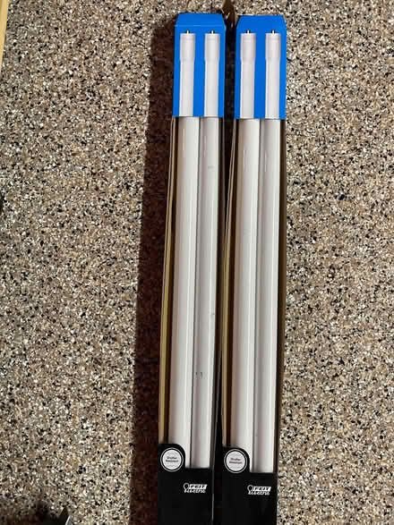 Photo of free 4 For 8 foot fluorescent bulbs (West End Pearland) #1