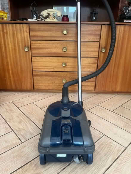 Photo of free vacuum cleaner (Broxtowe NG8) #1