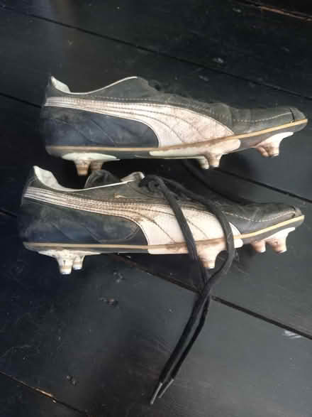Photo of free Football boots (SE9) #3