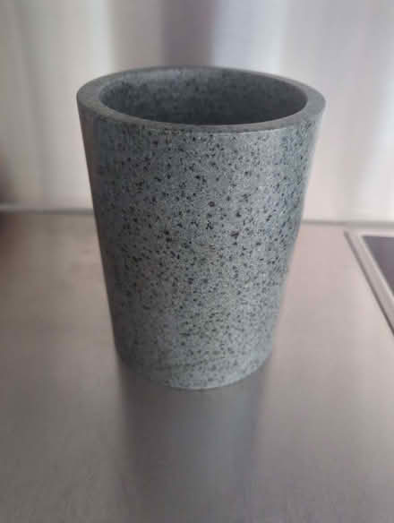 Photo of free Granite kitchen utensil holder/wine cooler (Wimbledon SW19) #1
