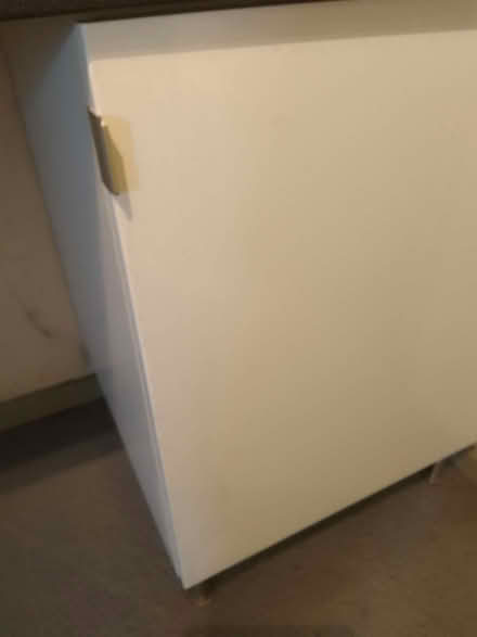 Photo of free 2 X IKEA kitchen units and work top (Purley on Thames RG31) #3
