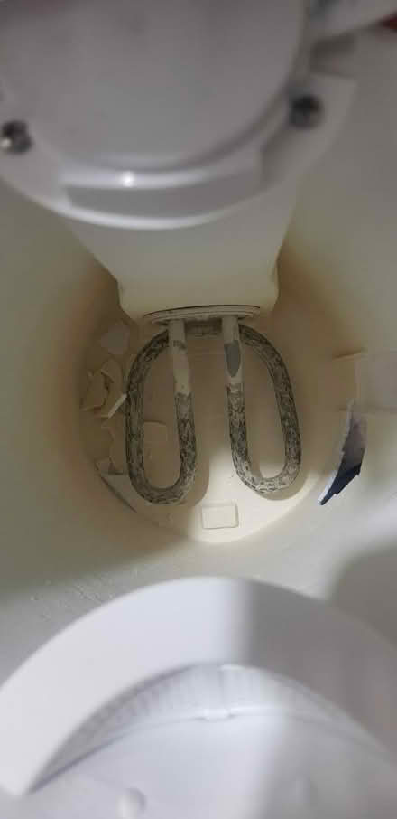 Photo of free Currys essential kettle for parts (Barkingside IG6) #3