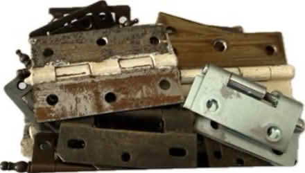 Photo of free Hinges (DE75 Heanor) #1