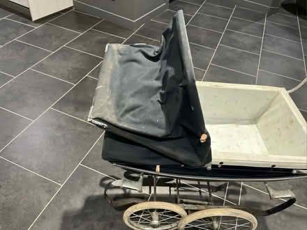 Photo of free Silver Cross Pram (Gorgie EH11) #2