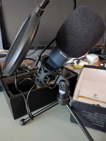 Photo of free Tonor Condenser Microphone USB (Hoddesdon EN11) #3