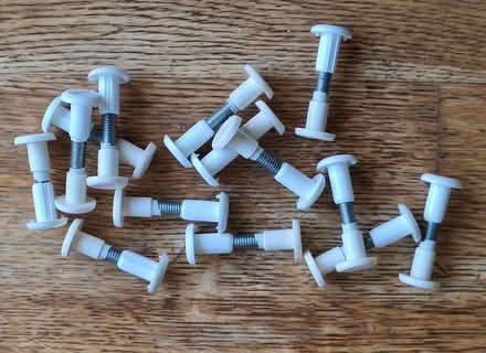 Photo of free Collection of cupboard connectors (Epping CM16) #1