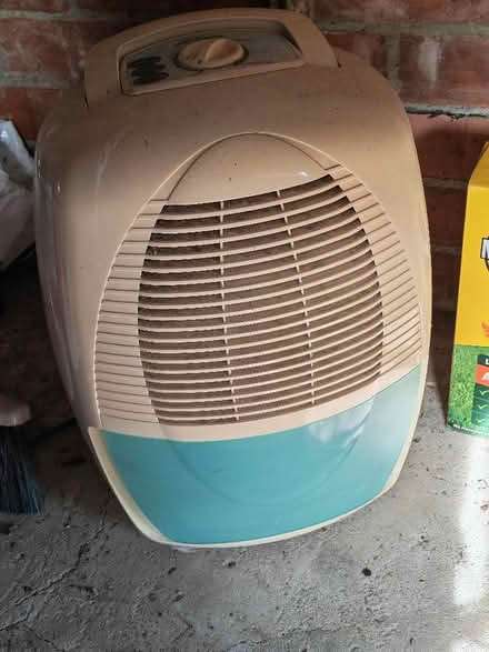 Photo of free Dehumidifier in good working order (Dairy Lane Estate DH4) #1