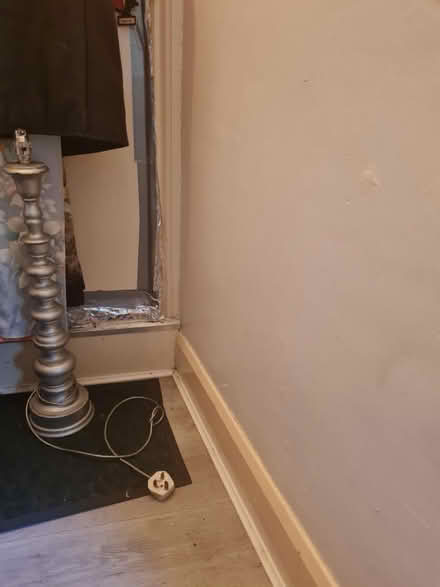 Photo of free Lovely floor lamp (Harlesden) #1
