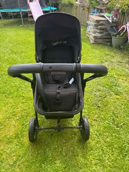 Photo of free Pram, Next to me and bouncer (Ardler DD2) #3