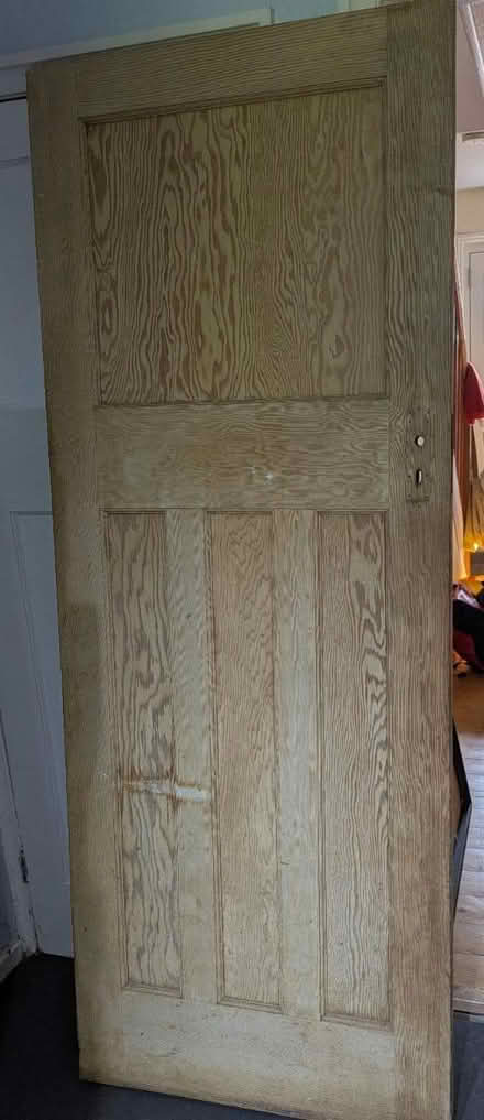 Photo of free Pine 1930s style internal door (Girton CB3) #2