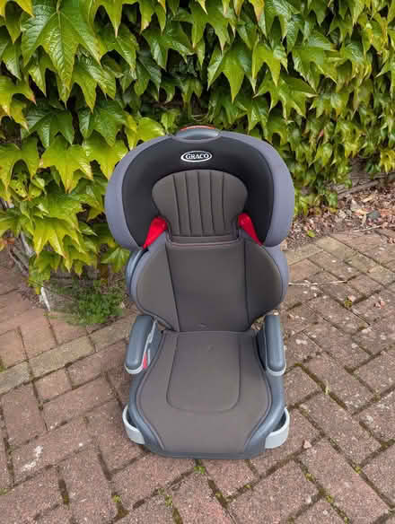 Photo of free Graco Junior Maxi R44 Highback Booster Car Seat (Carrick Knowe EH12) #1