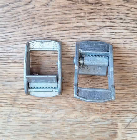 Photo of free Webbing clips (Epping CM16) #2