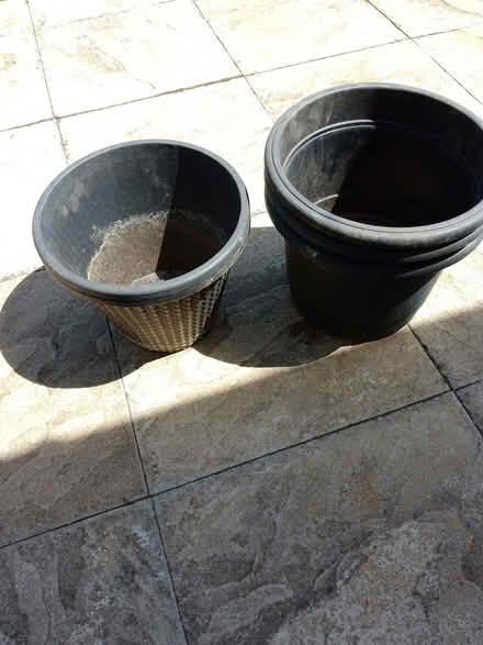 Photo of free Plastic plant pots (Southgate RH10) #1