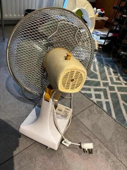 Photo of free Old fashioned fan (Millbank SW1P) #3