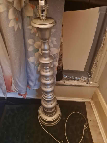Photo of free Lovely floor lamp (Harlesden) #2