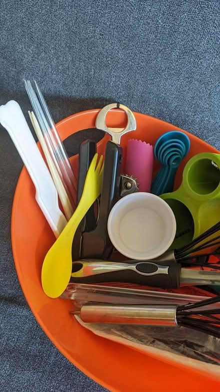 Photo of free Assortment of Kitchen Items (01890) #2