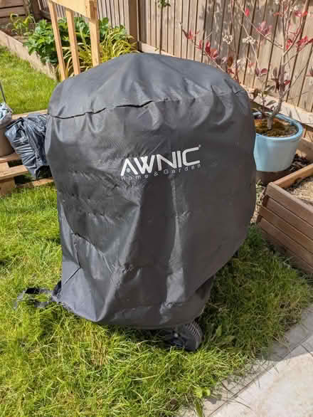 Photo of free Old BBQ and cover (Nottingham) #4