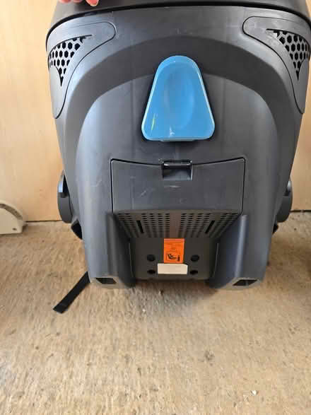 Photo of free Ickle Bubba Car Seat (Sutton Farm) #4