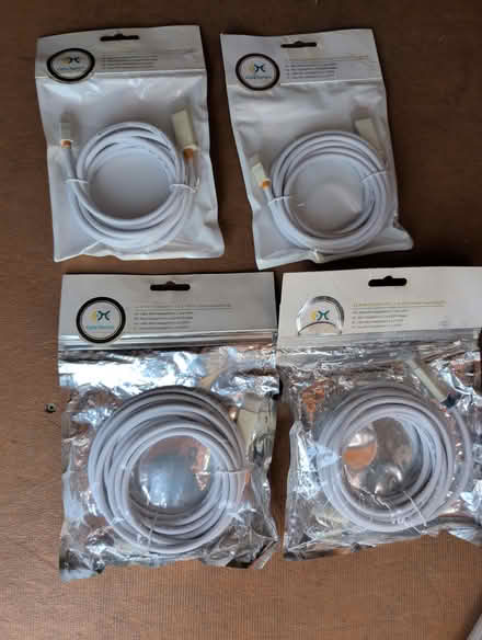 Photo of free Mini DisplayPort to HDMI Cables (El Segundo) #1