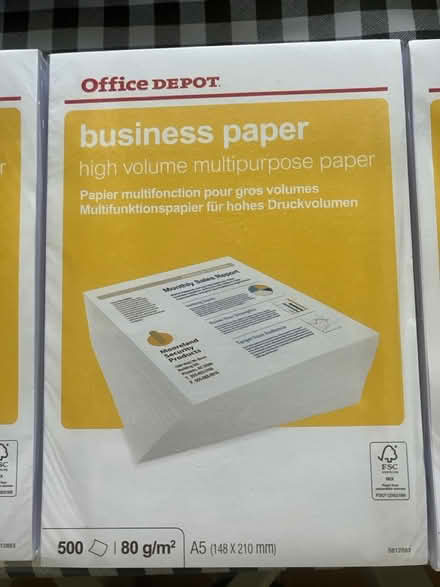 Photo of free A5 printer paper (Pollok G53) #1