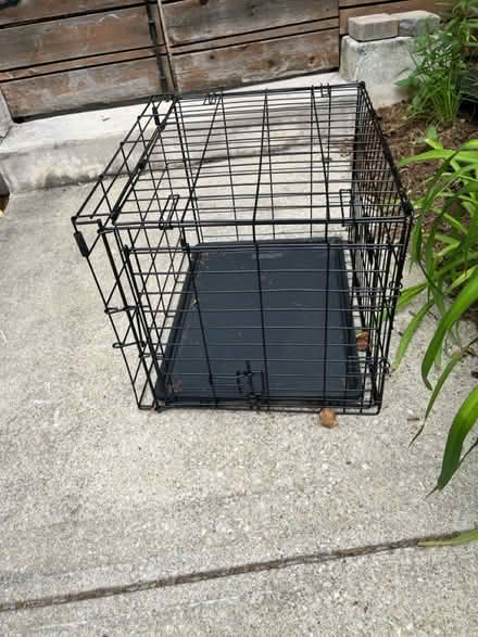 Photo of free Pet crate (Petworth/16th St Heights) #2