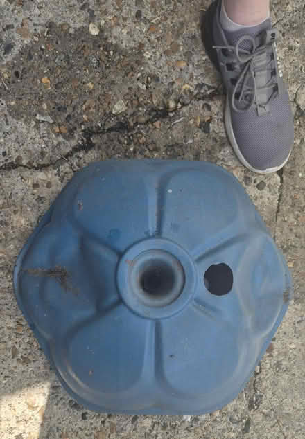 Photo of free Parasol base (Hitchin SG4) #1