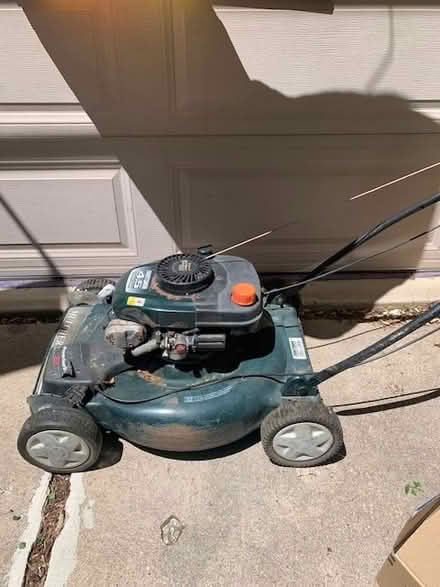 Photo of free GREAT Lawnmower (Colo Blvd/ Hampden) #2
