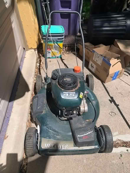 Photo of free GREAT Lawnmower (Colo Blvd/ Hampden) #1