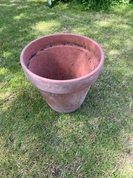Photo of free Various plant pots (GL1 5BP) #2