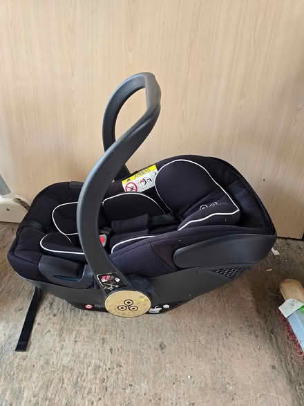 Photo of free Ickle Bubba Car Seat (Sutton Farm) #3
