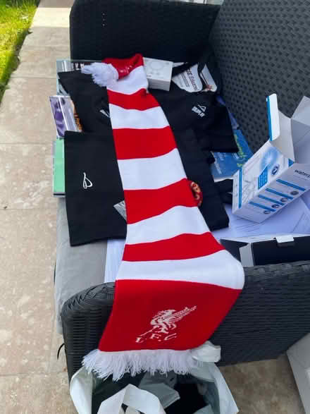 Photo of free Liverpool scarf (Kidbrooke SE9) #2