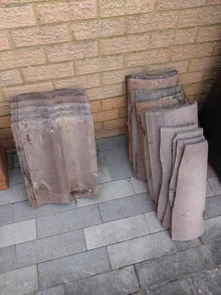 Photo of free Bricks, slates and roof tiles (Hitchin SG4) #1