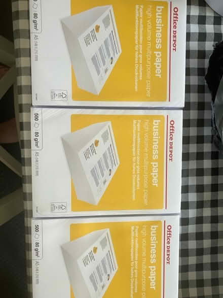 Photo of free A5 printer paper (Pollok G53) #2