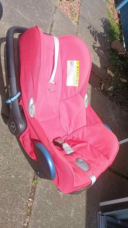 Photo of free Baby travel system bundle (Grange EH9) #4
