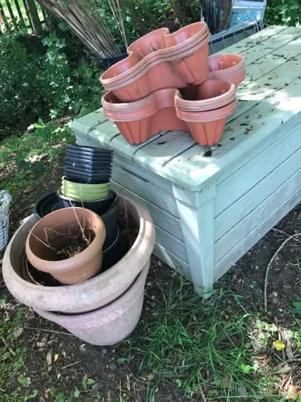 Photo of free Plastic pots (EN7) #1