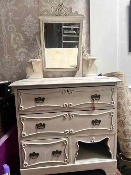 Photo of free Dressing table / chest drawers (Seven Dials BN1) #1