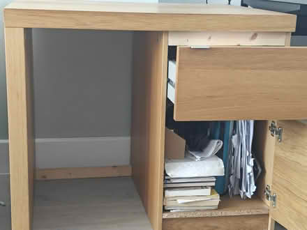 Photo of free desk (bushfield crescent HA8) #1