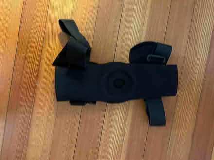 Photo of free knee brace (Brookline) #3
