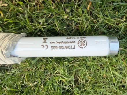 Photo of free 6 ft slimline fluorescent tube (Kirklees HD8) #1