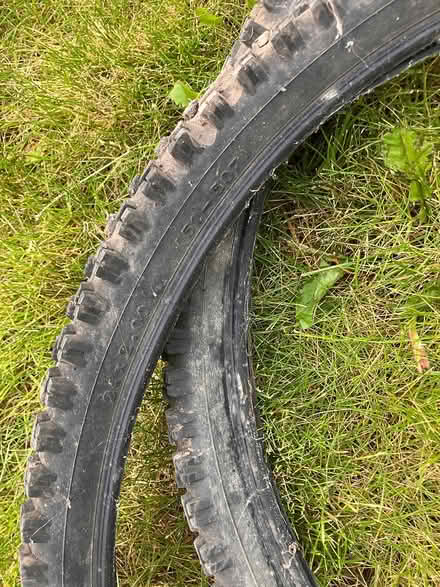 Photo of free Thule Roof bars, bike racks and (Morden SM4) #3