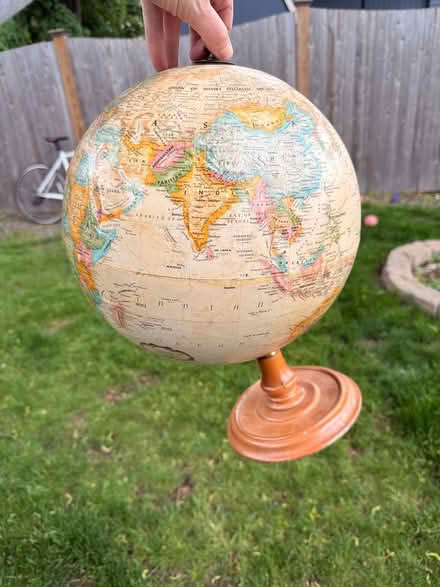 Photo of free Globe (Waltham) #1