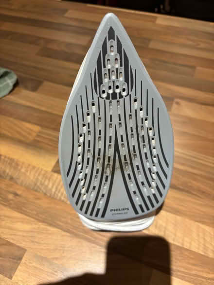 Photo of free Philips iron (Ecclesfield S35) #3