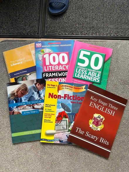 Photo of free Literacy books for teachers/parents (Bramhall SK7) #2