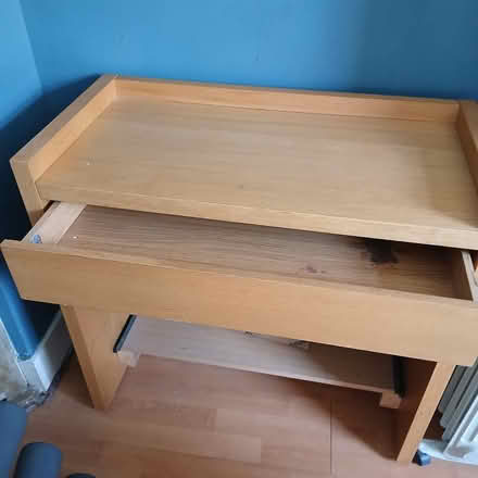 Photo of free Small desk (Rm1 4sh) #2