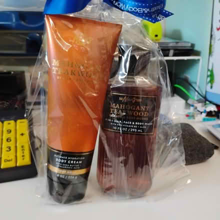 Photo of free New Bath and Body Works gift set (Darien) #1