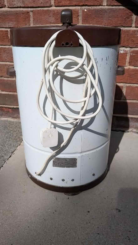 Photo of free Spin Dryer (Caldy Valley CH3) #3